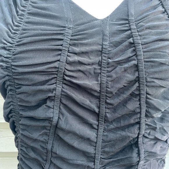 Women's Gathered Mesh Tank Top - Picture 3 of 4